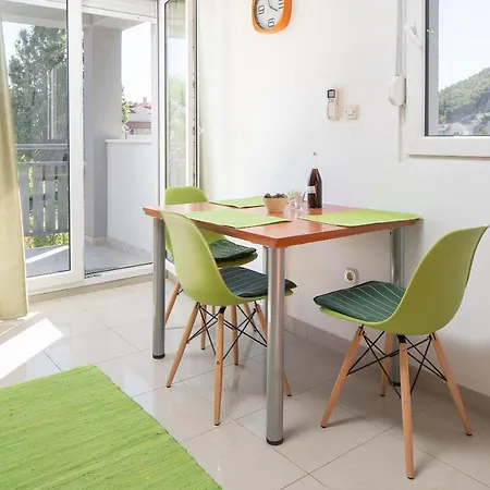 Studio Duce 16877d Apartment Dugi Rat