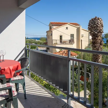 Duce 16877d Apartman